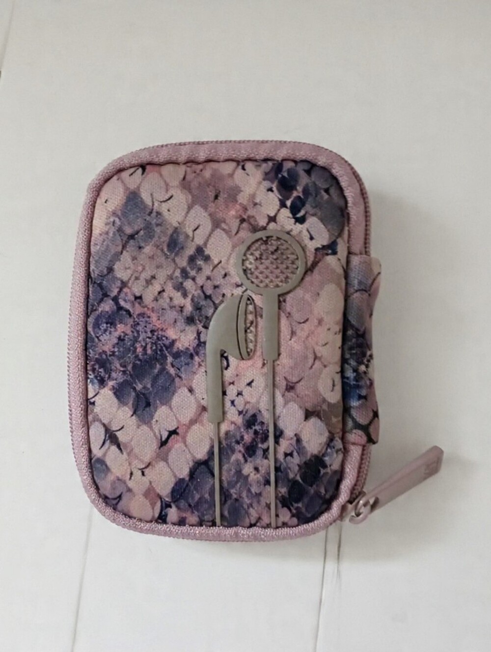 MYTAGALONGS Pink Floral Earbud Organizer Travel Case Like New